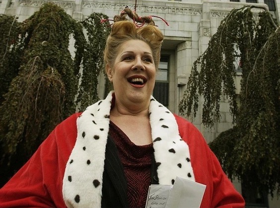 Jamie Lee Hamilton announces her run for council in 2005. PHOTO: Ian Smith, Vancouver Sun